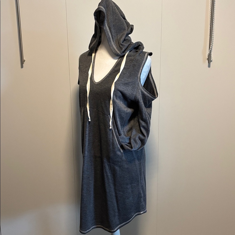 VENUS Cold Shoulder Sweatshirt Dress